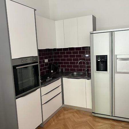 Noble Studio Apartments Zagreb Buitenkant foto