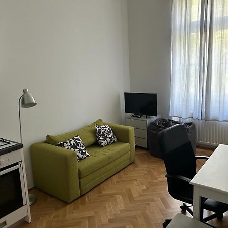 Noble Studio Apartments Zagreb Buitenkant foto