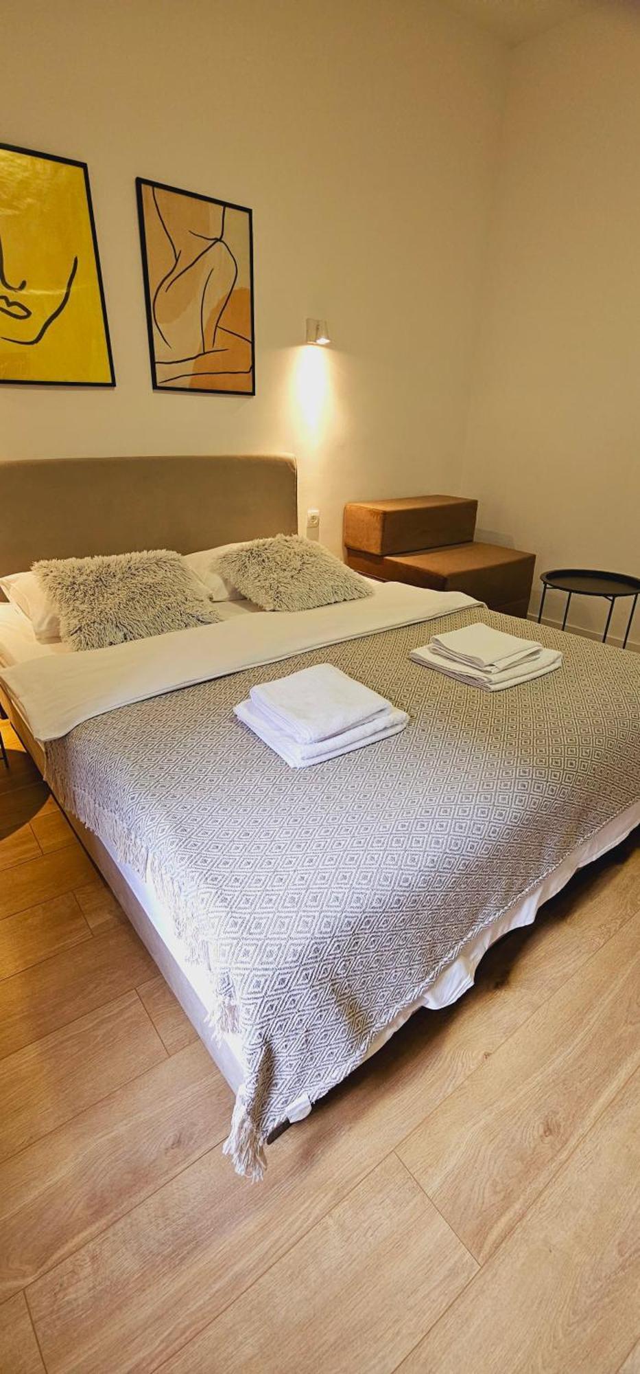 Noble Studio Apartments Zagreb Buitenkant foto