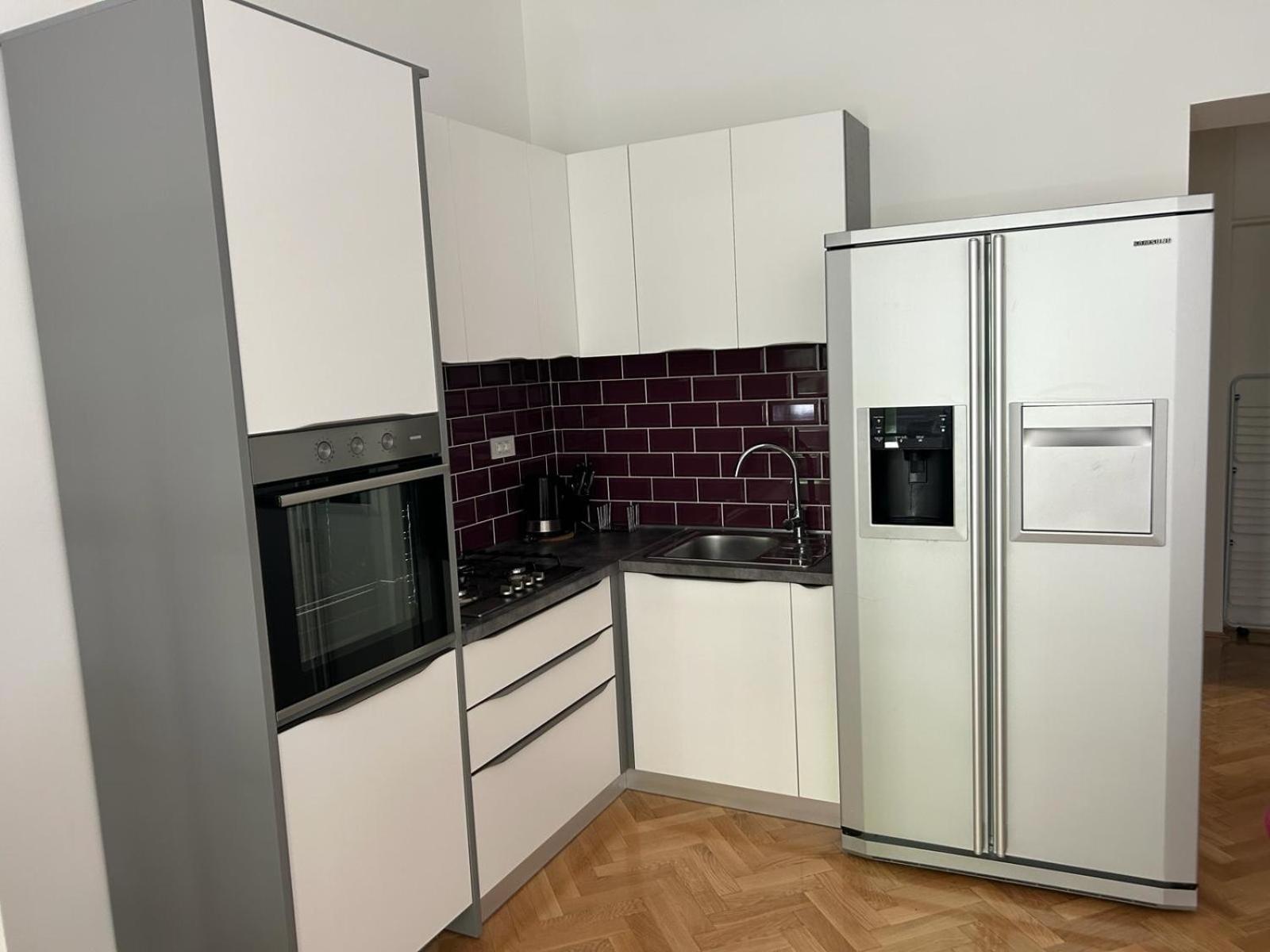 Noble Studio Apartments Zagreb Buitenkant foto