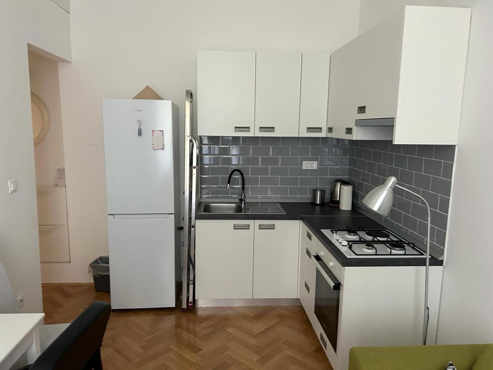 Noble Studio Apartments Zagreb Buitenkant foto
