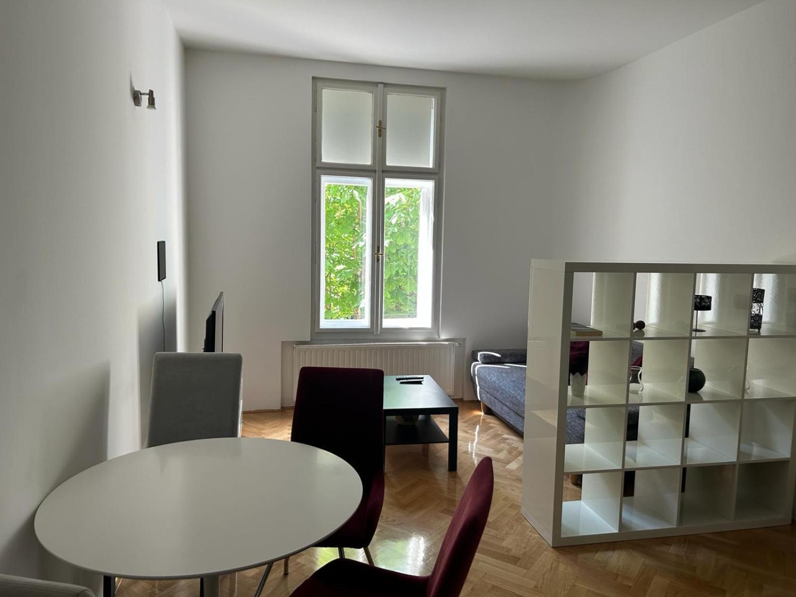 Noble Studio Apartments Zagreb Buitenkant foto