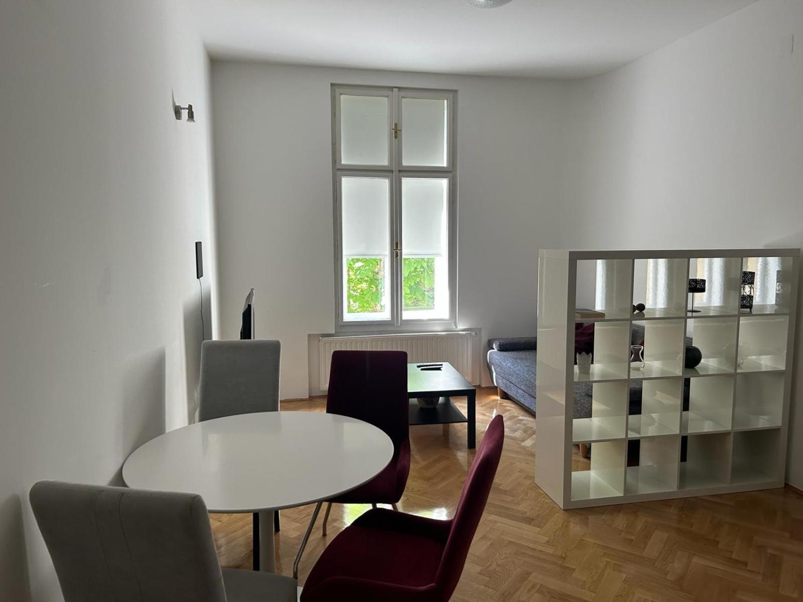 Noble Studio Apartments Zagreb Buitenkant foto